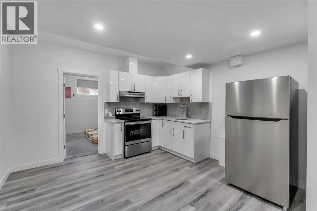 521 Corner Meadows Way NE