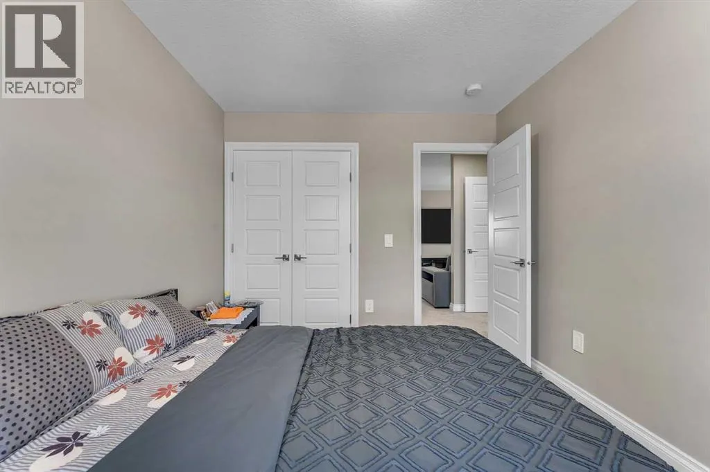 521 Corner Meadows Way NE