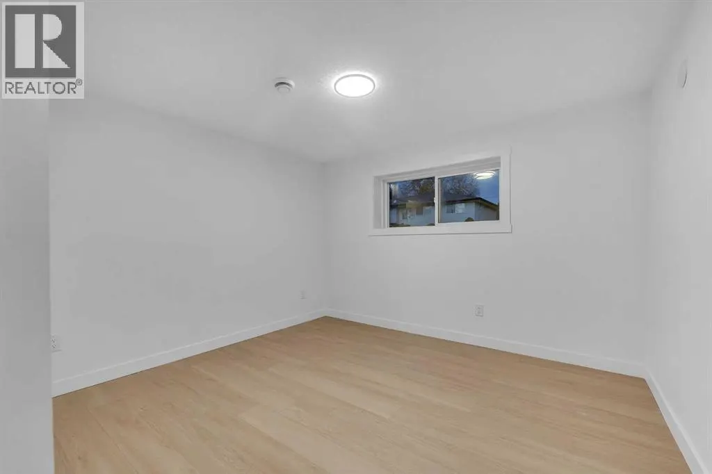 352 Lysander Place SE