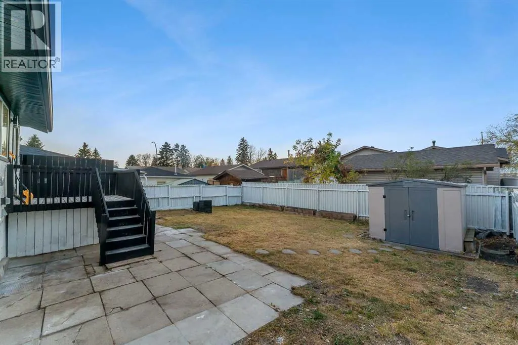 352 Lysander Place SE