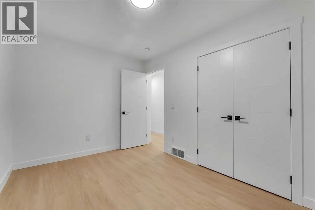 352 Lysander Place SE