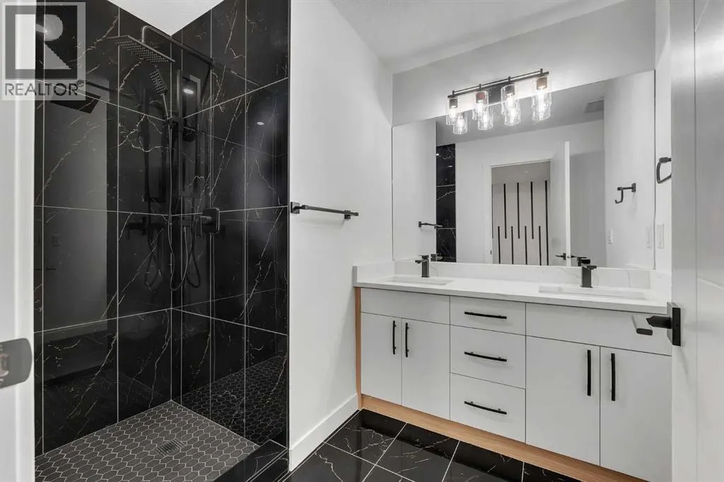352 Lysander Place SE