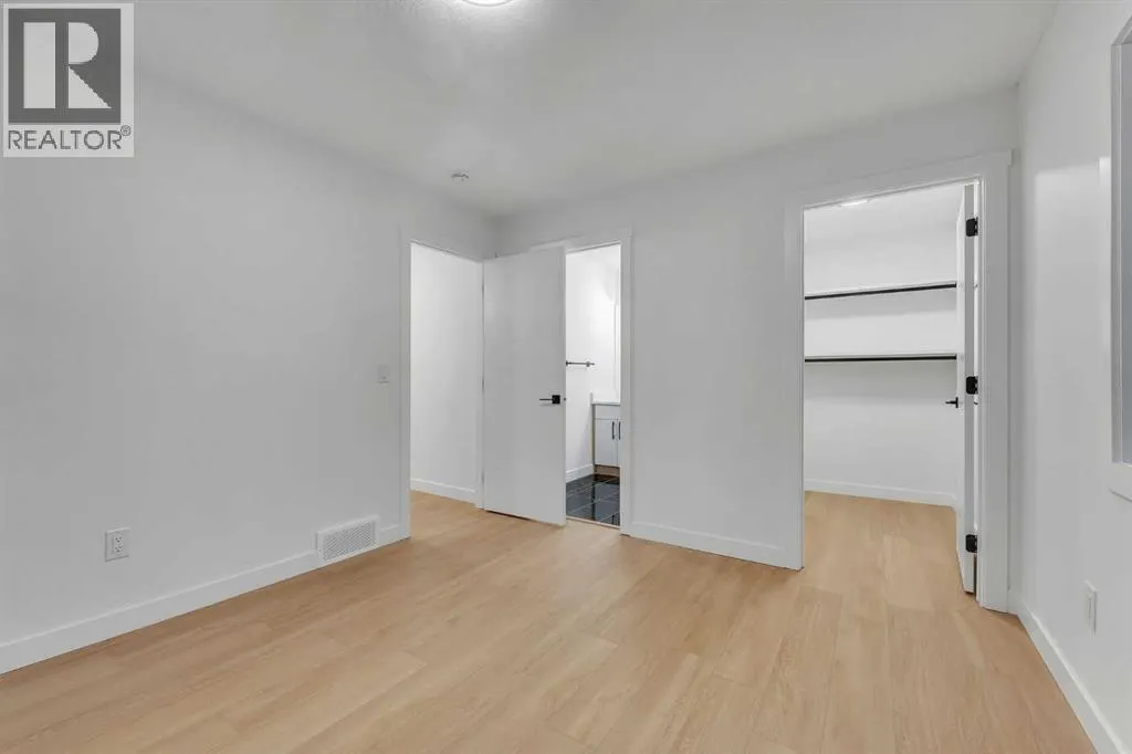 352 Lysander Place SE