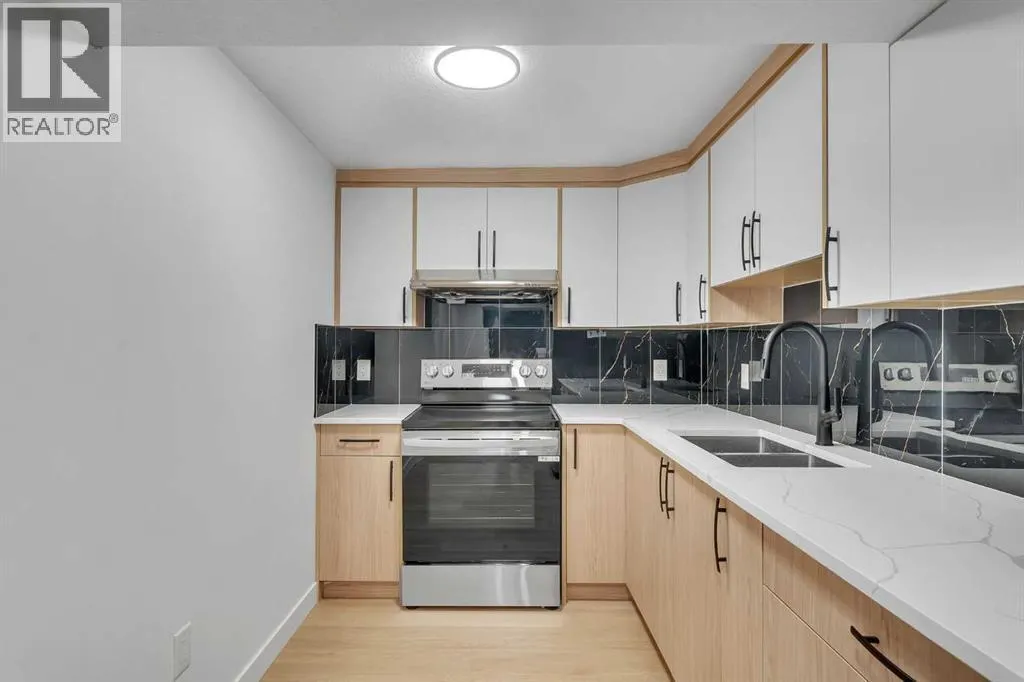 352 Lysander Place SE