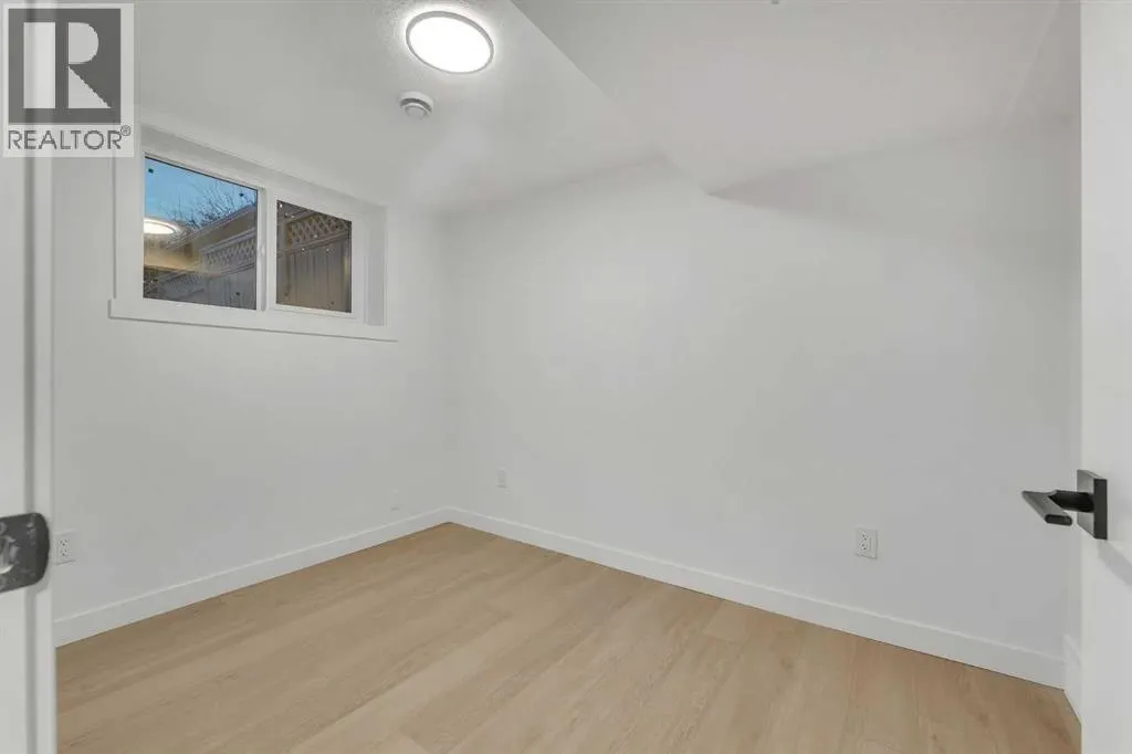 352 Lysander Place SE