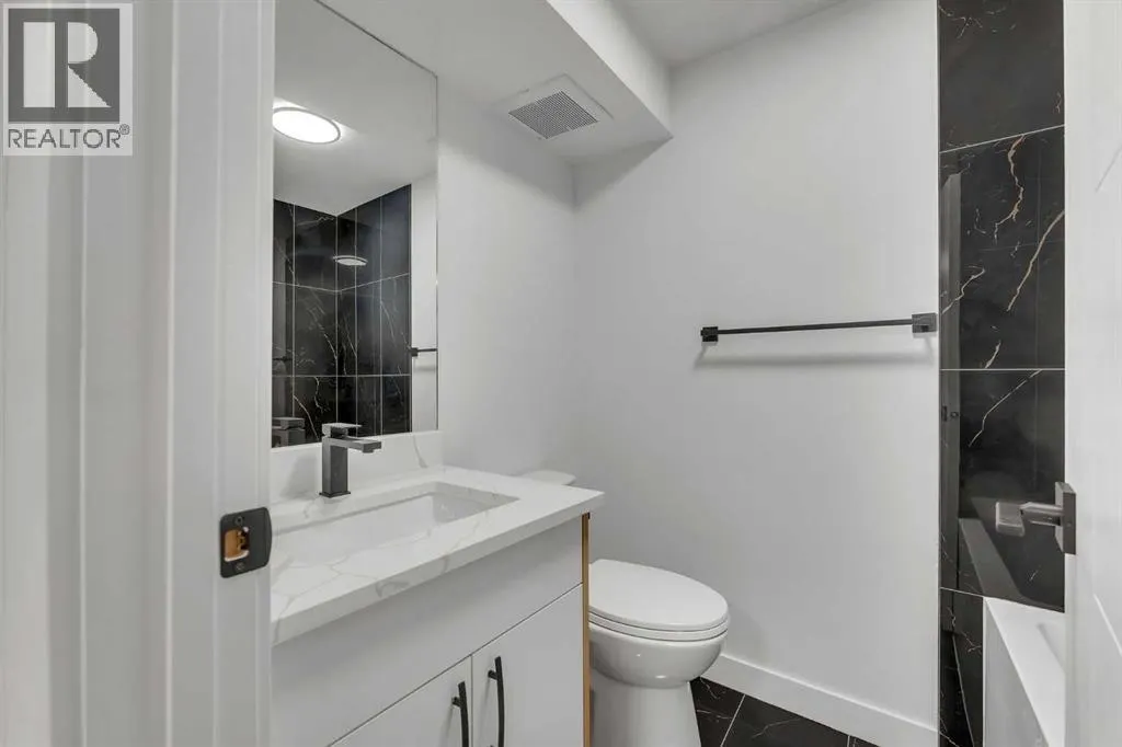 352 Lysander Place SE