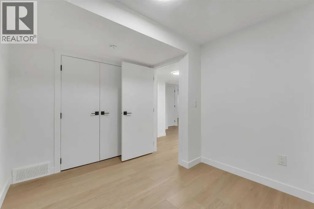 352 Lysander Place SE