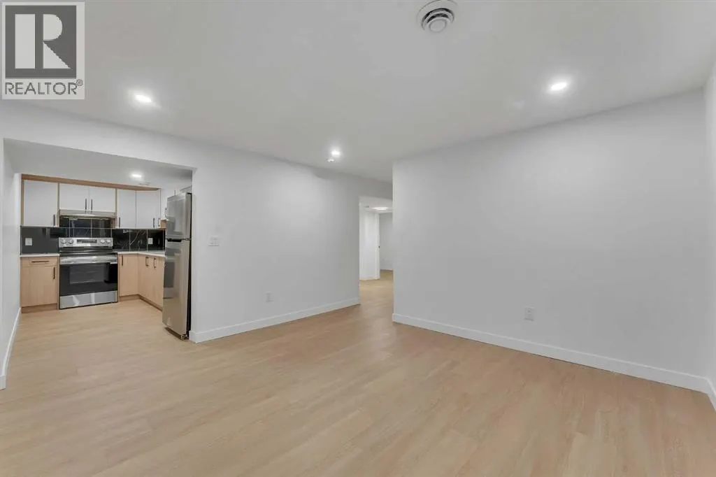 352 Lysander Place SE
