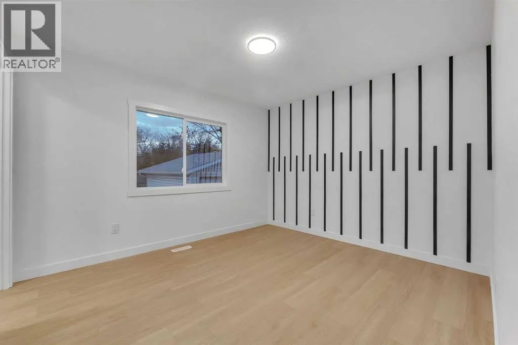 352 Lysander Place SE