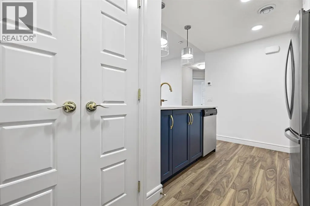 41, 230 Seton Passage SE