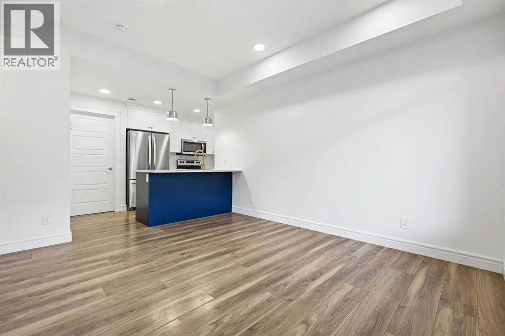 41, 230 Seton Passage SE