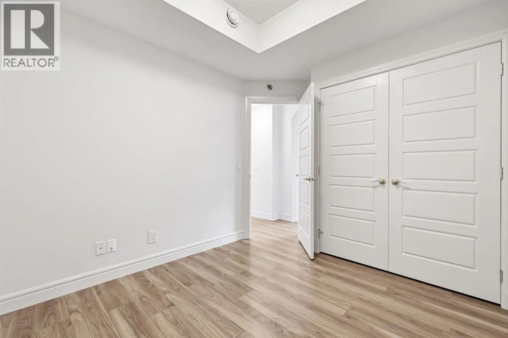 41, 230 Seton Passage SE