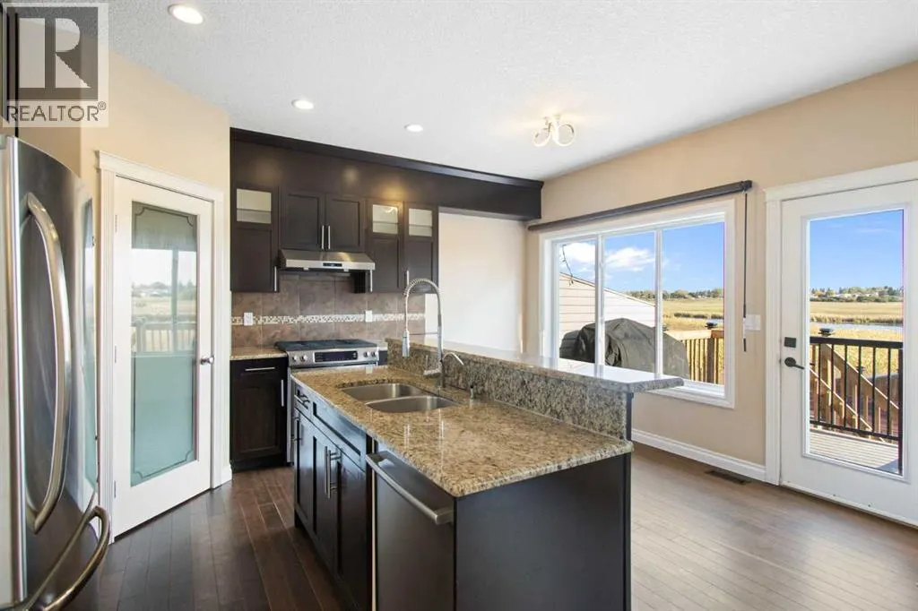 100 Lakeside View