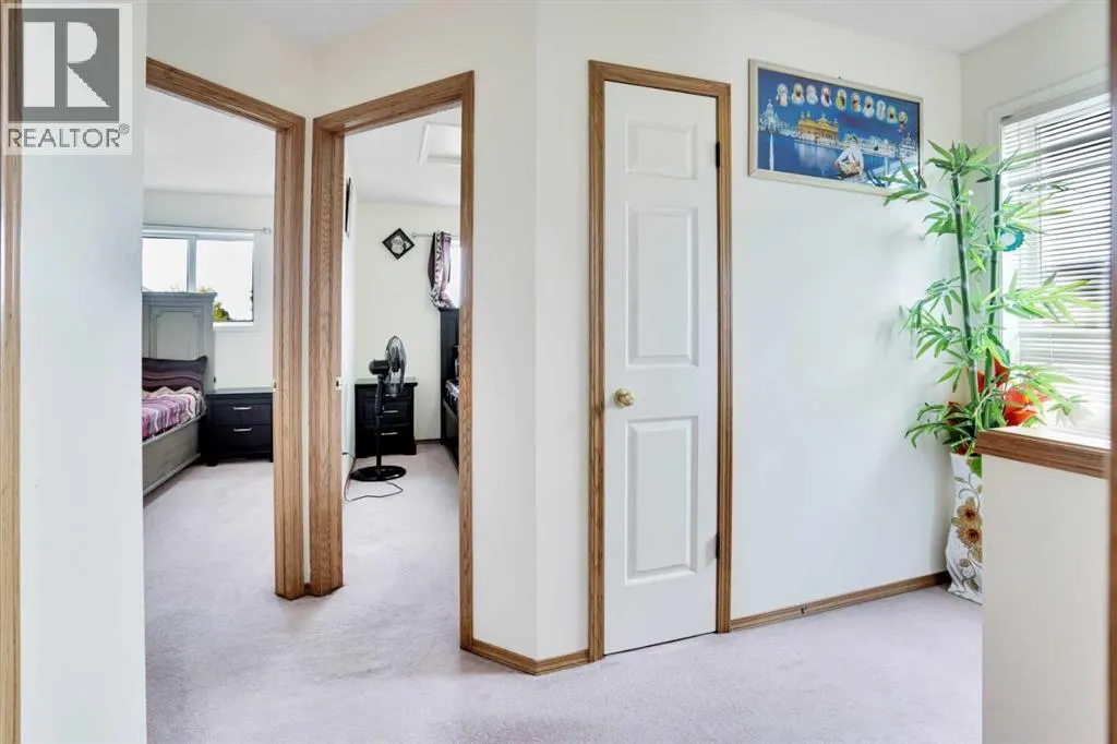 137 Martin Crossing Manor NE