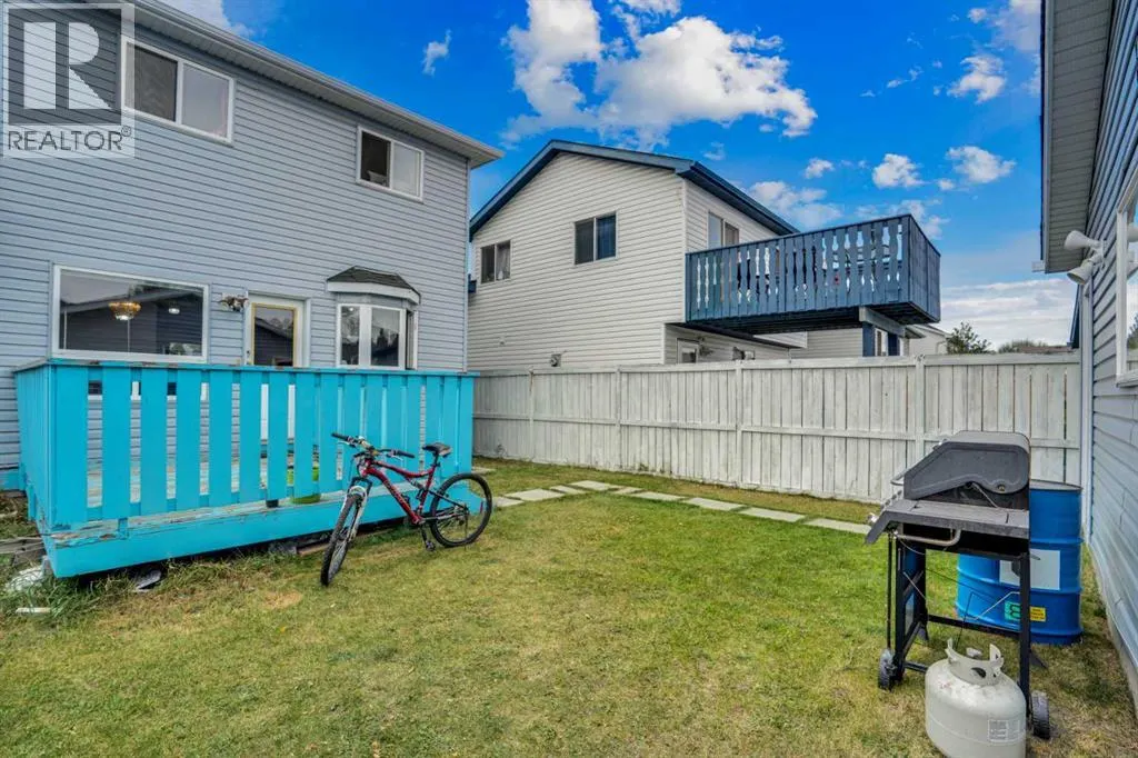 137 Martin Crossing Manor NE
