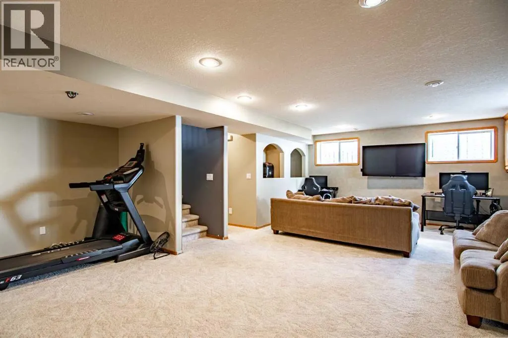 123 Robinson Crescent