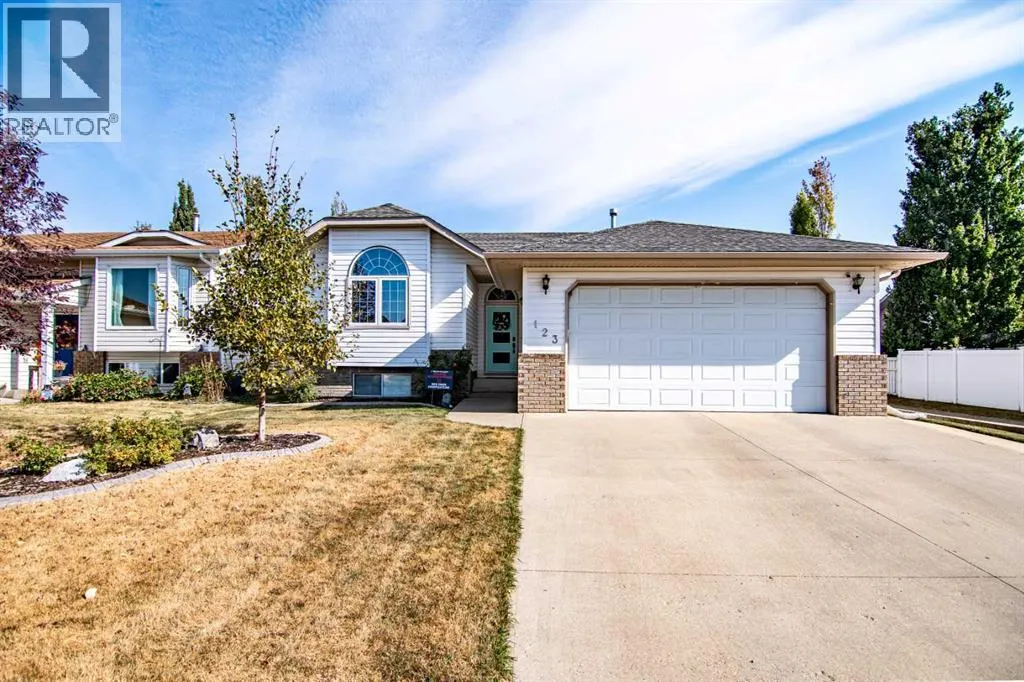123 Robinson Crescent