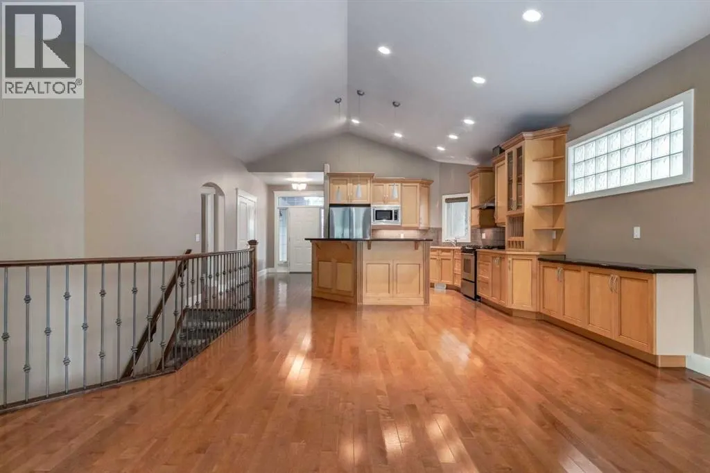 230 Discovery Ridge Boulevard SW