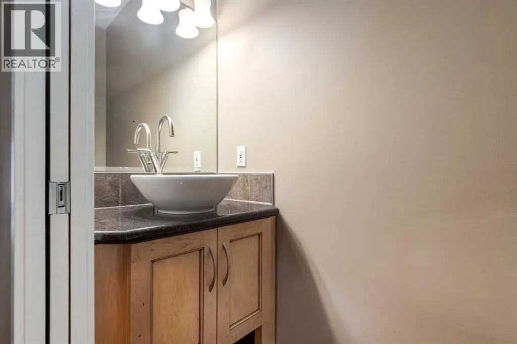 230 Discovery Ridge Boulevard SW