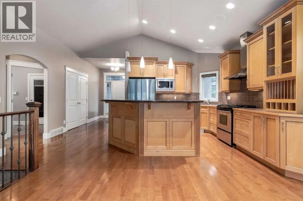 230 Discovery Ridge Boulevard SW