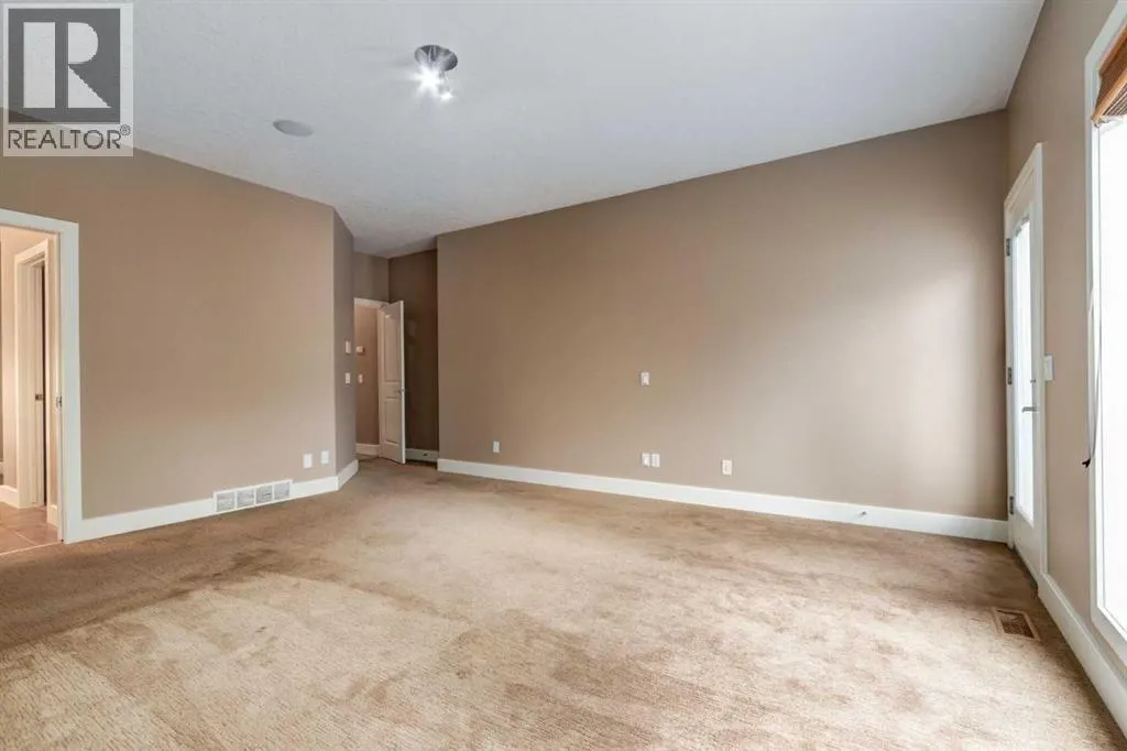 230 Discovery Ridge Boulevard SW