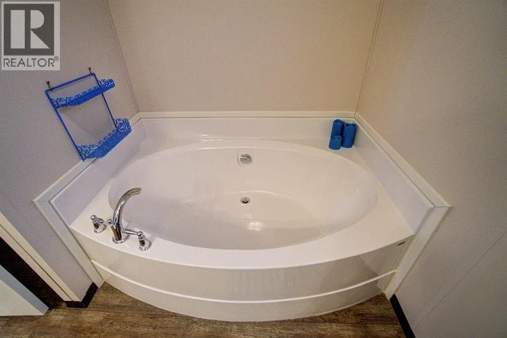 32 Westover Crescent