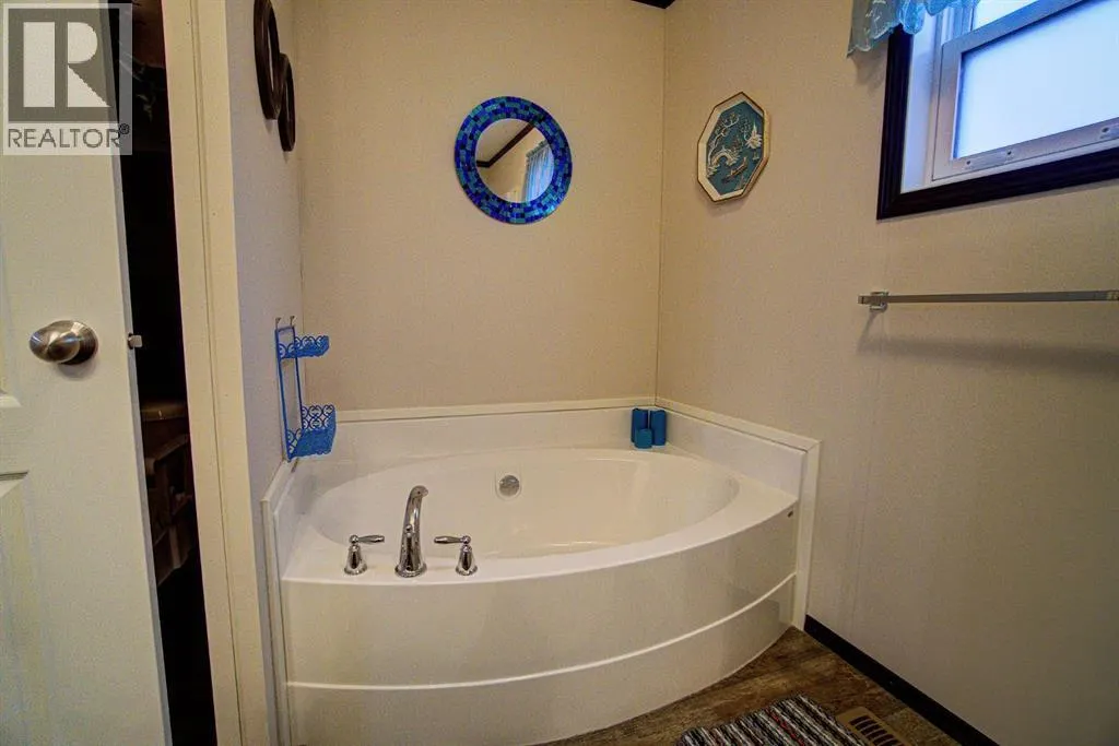 32 Westover Crescent