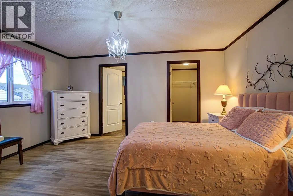 32 Westover Crescent