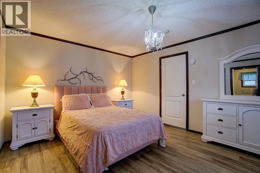 32 Westover Crescent