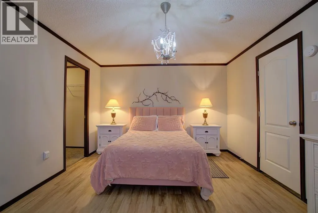 32 Westover Crescent