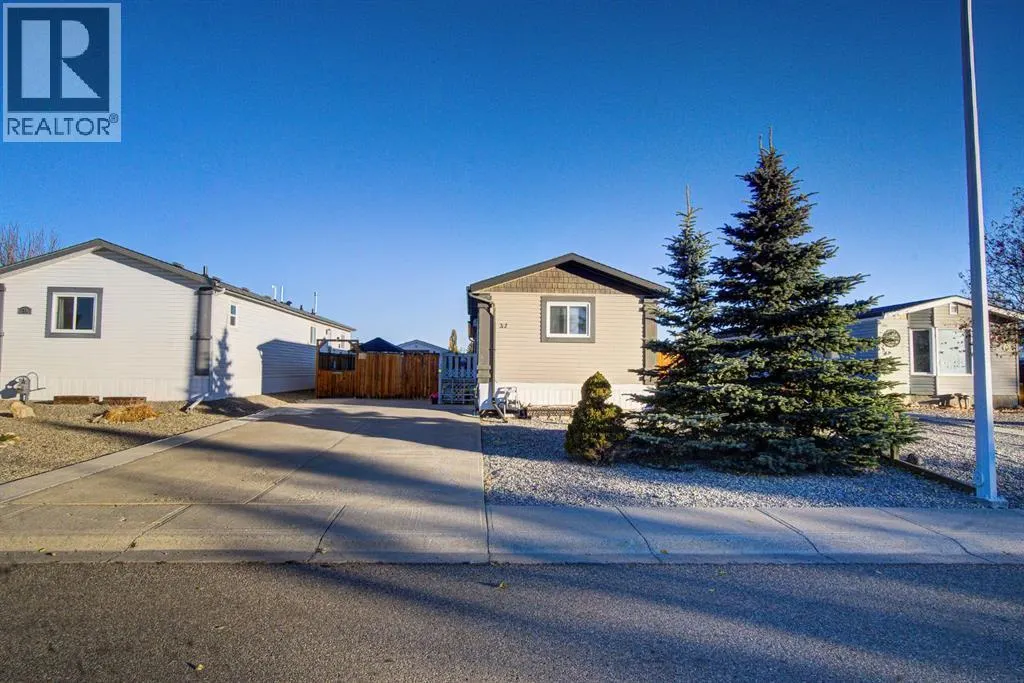 32 Westover Crescent