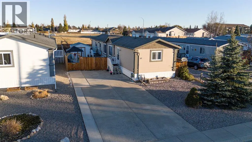 32 Westover Crescent