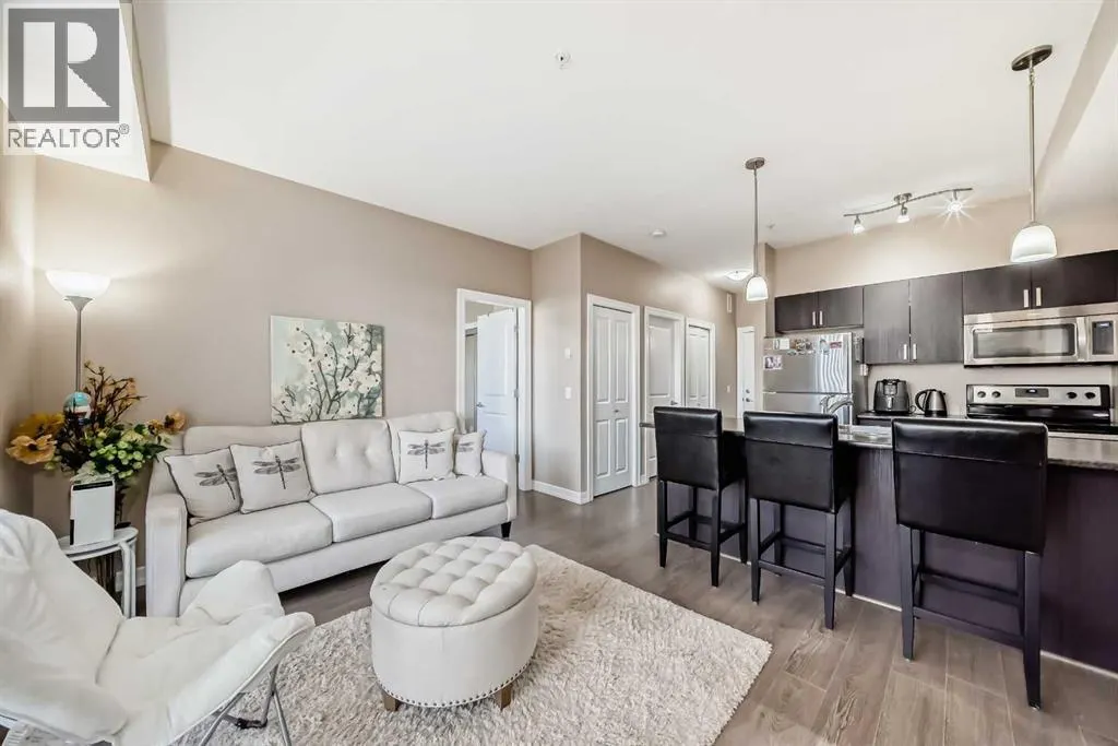 301, 117 Copperpond  SE