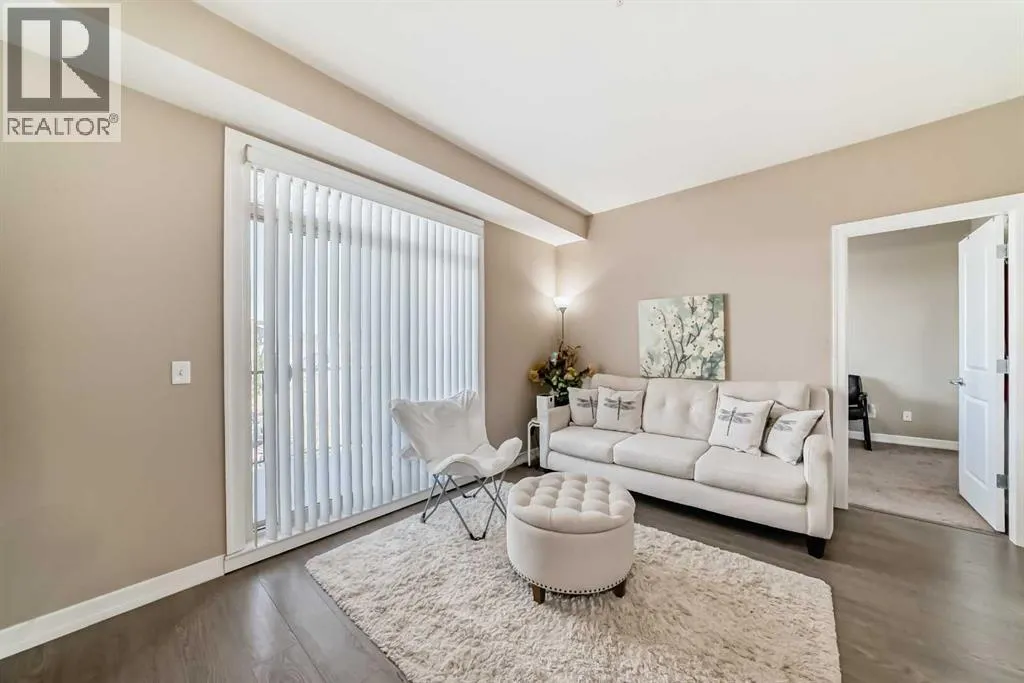 301, 117 Copperpond  SE