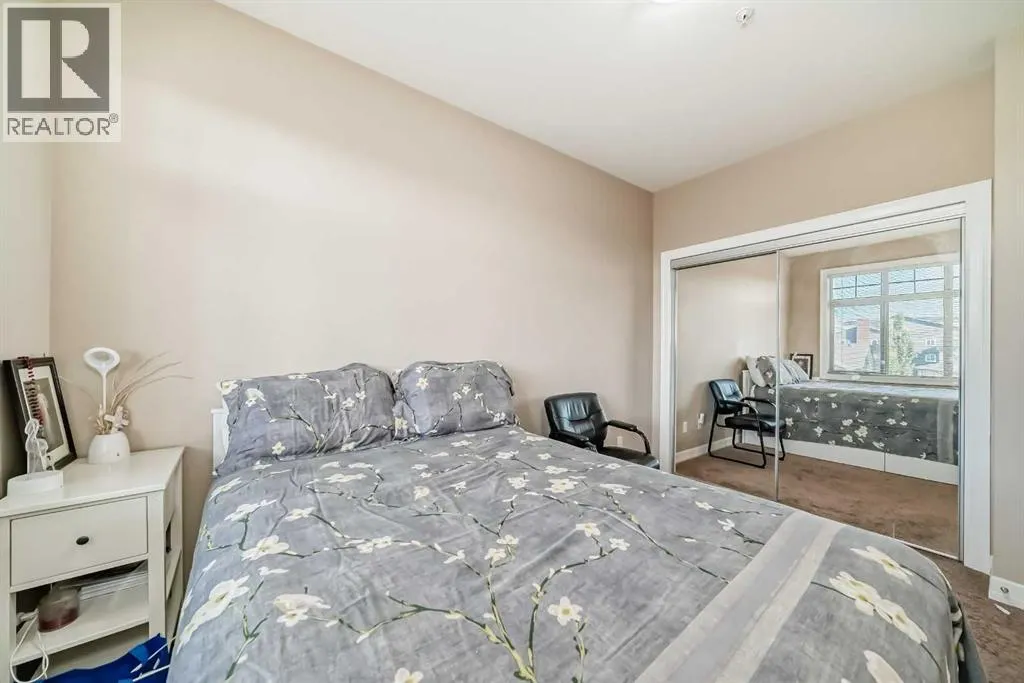 301, 117 Copperpond  SE