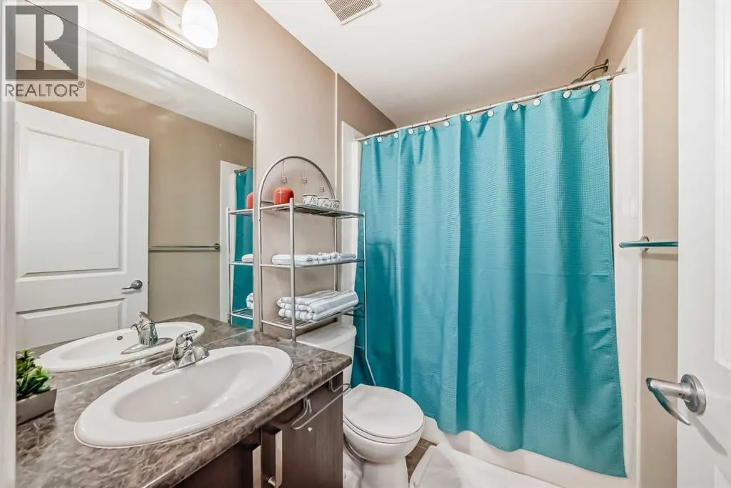 301, 117 Copperpond  SE