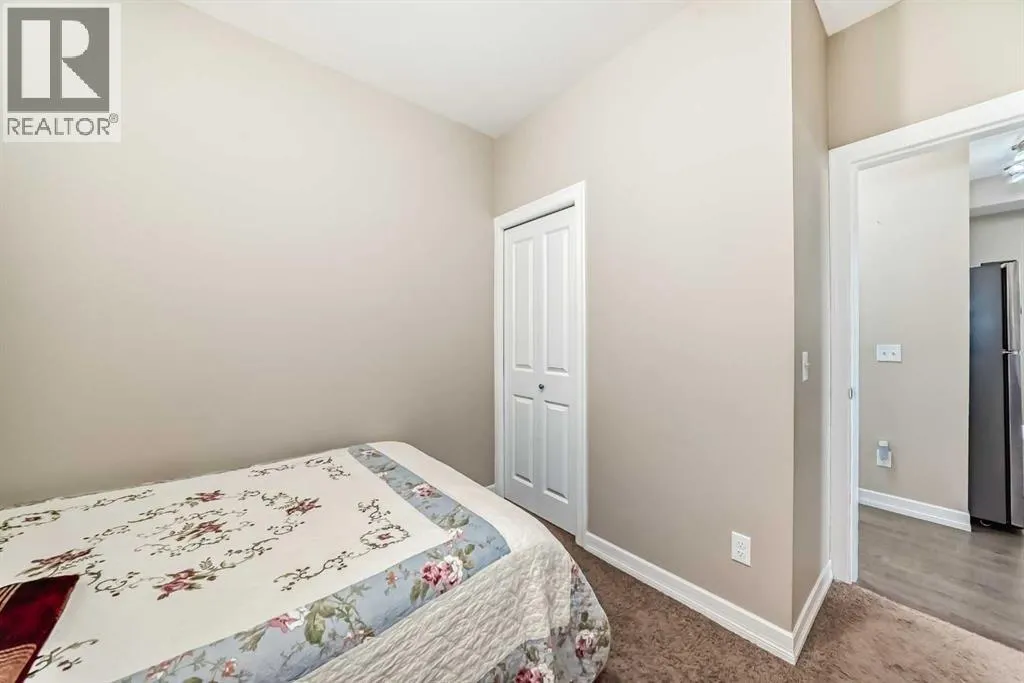301, 117 Copperpond  SE
