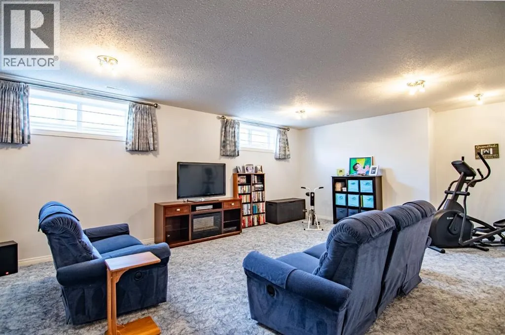 8 Oswald Close