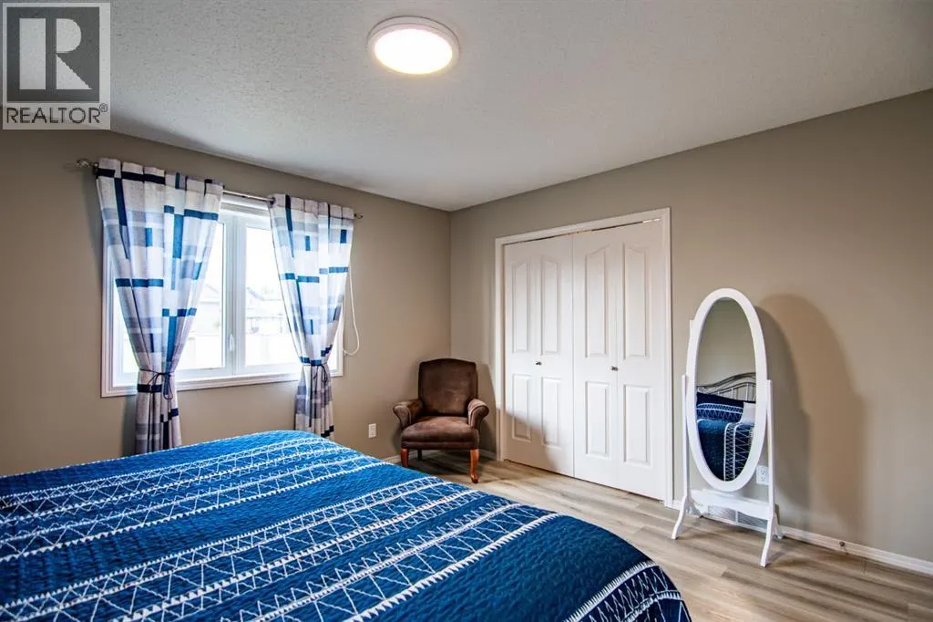 8 Oswald Close