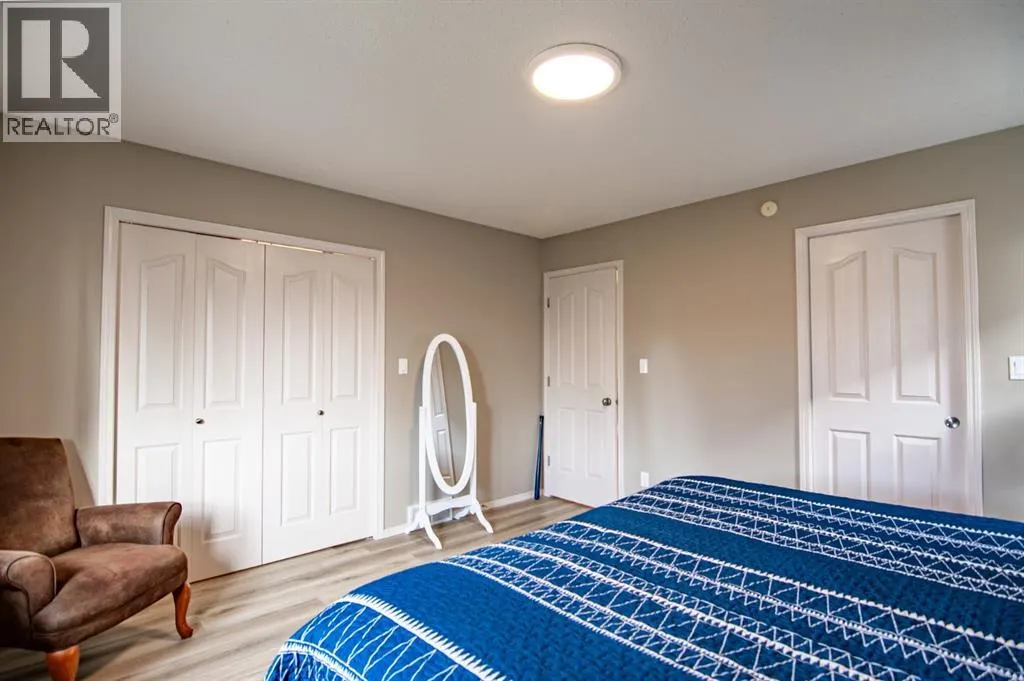 8 Oswald Close