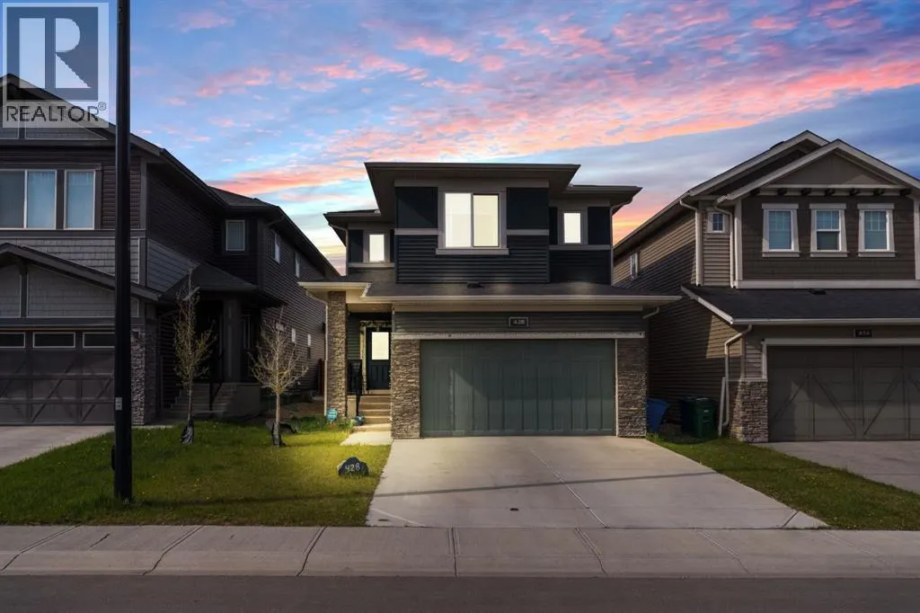 428 Chinook Gate Square