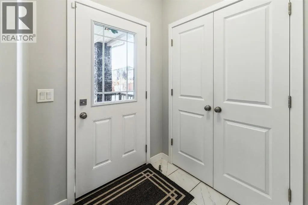 428 Chinook Gate Square