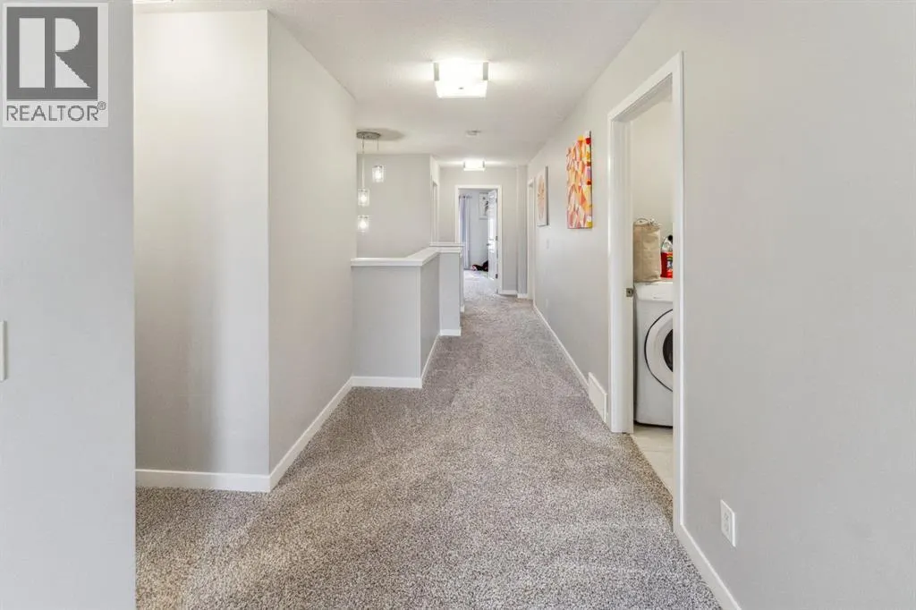428 Chinook Gate Square