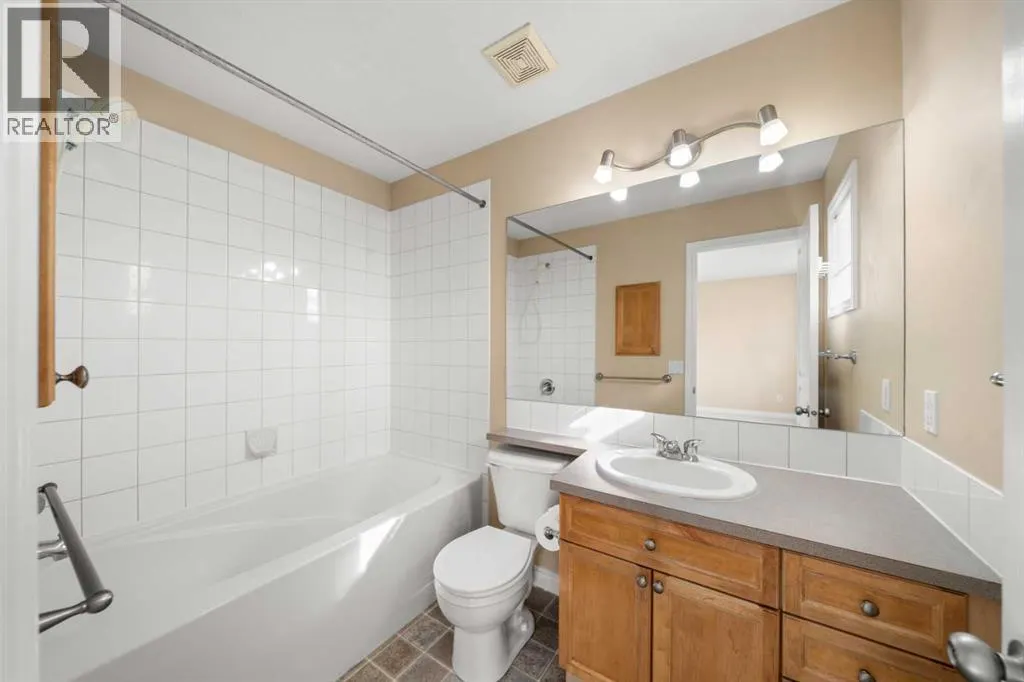 70 Crystal Shores Cove