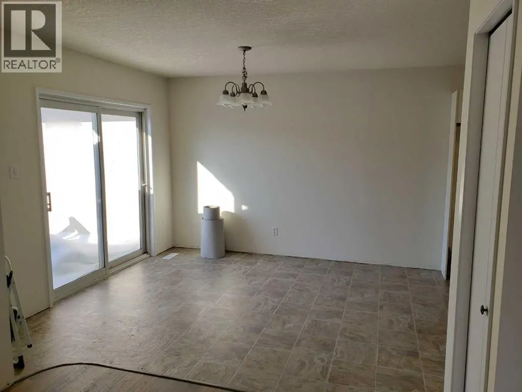 81 Ojibwa Road W