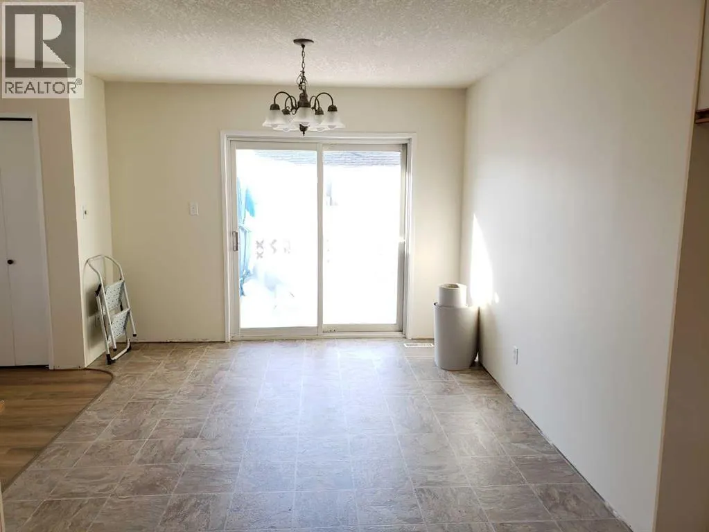 81 Ojibwa Road W