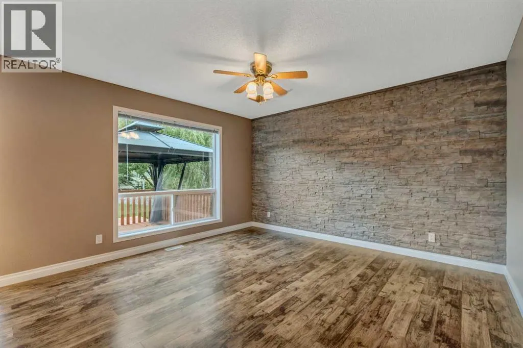 60 Citadel Peak Mews NW