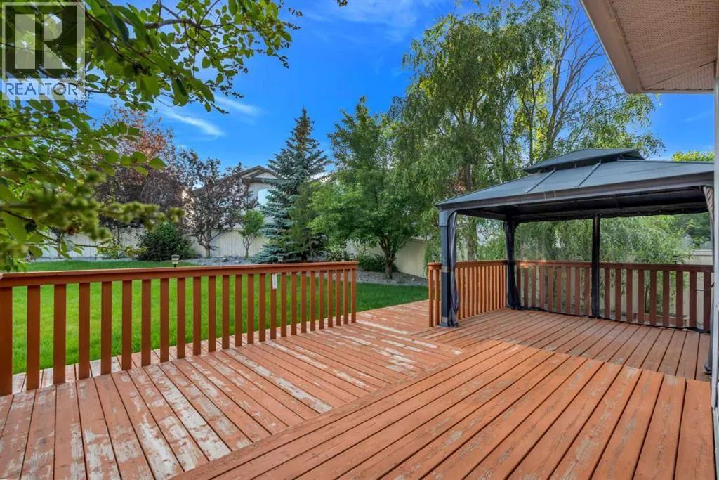 60 Citadel Peak Mews NW