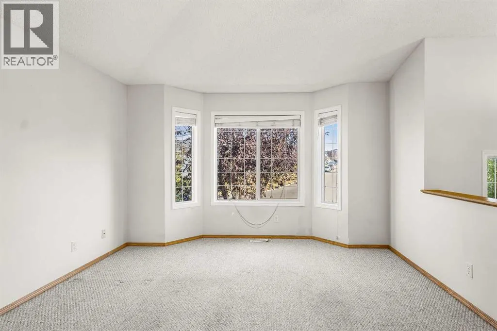 39 Saddlemont Manor NE