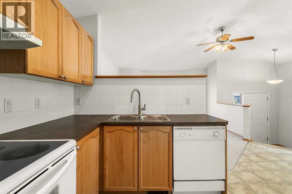 39 Saddlemont Manor NE